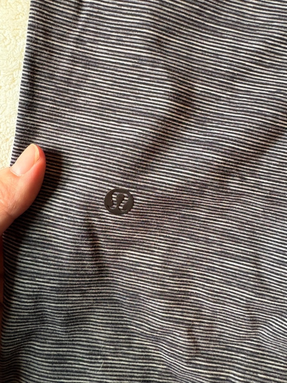 Lululemon Sz 4 Gray Joggers - Picture 3 of 7